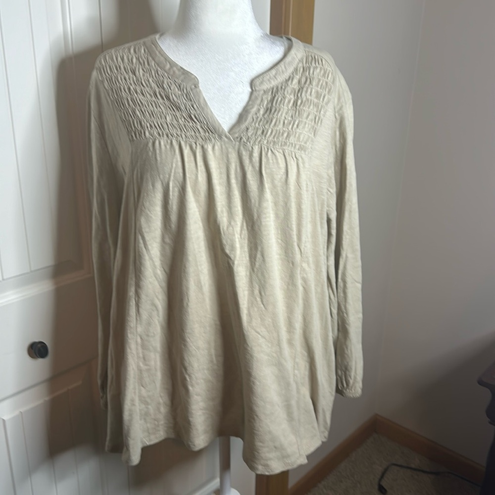NWT Revintage top